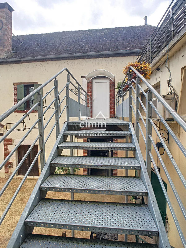 Immeuble - 1 166 m²