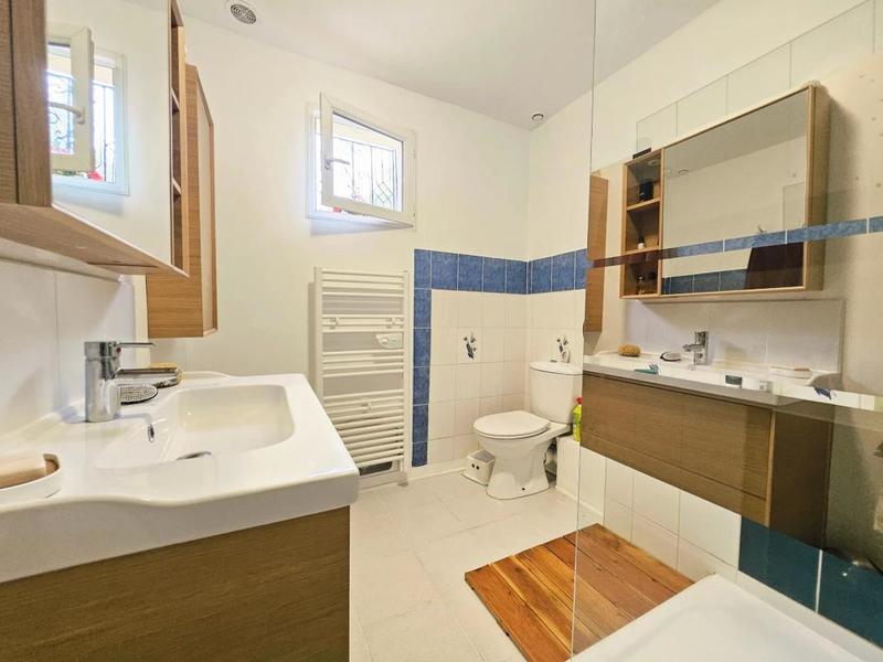 Maison - 177 m² - 7 pièces