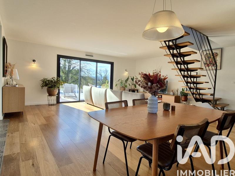 Maison de maîtres - 162 m² - 7 pièces