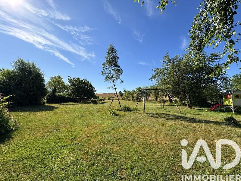 Maison - 221 m² - 9 pièces