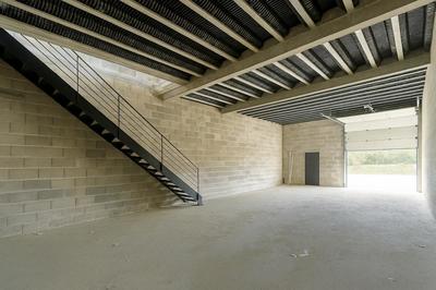Entrepôt - 133 m²
