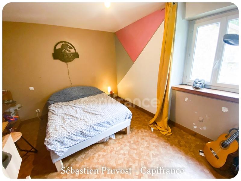 Maison en pierre - 250 m² - 8 pièces