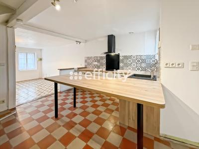 Maison de bourg - 72 m² - 5 pièces