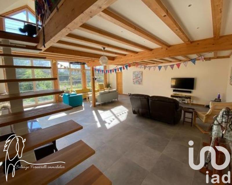 Maison - 340 m² - 9 pièces