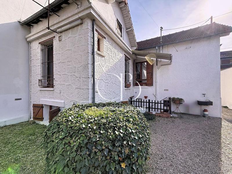 Maison - 70 m² - 4 pièces