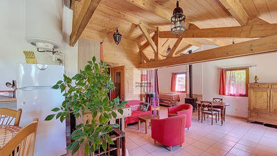 Maison - 257 m² - 10 pièces