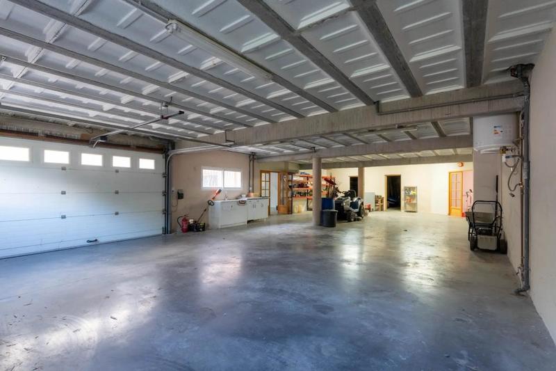 Maison d'architecte - 320 m² - 9 pièces