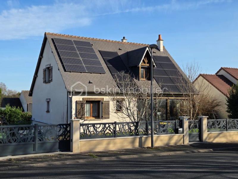 Maison - 145 m² - 7 pièces