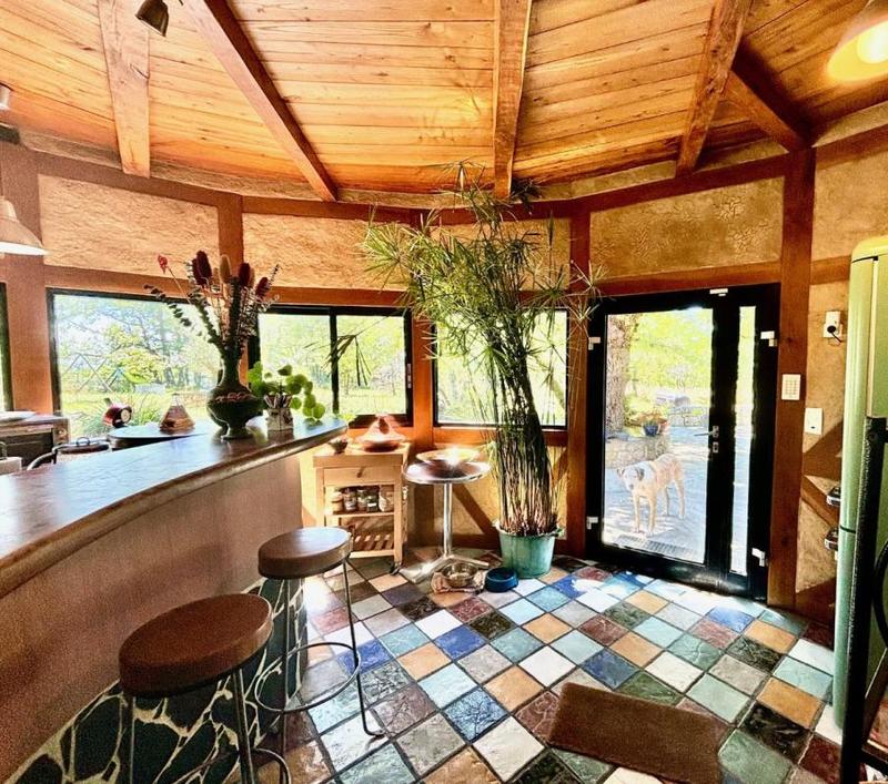 Propriété - 228 m² - 9 pièces