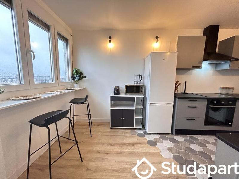 Chambre - 9 m² - 1 pièce