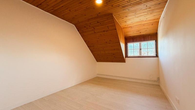 Maison - 193 m² - 9 pièces