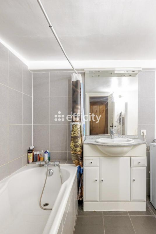 Appartement - 202 m² - 9 pièces