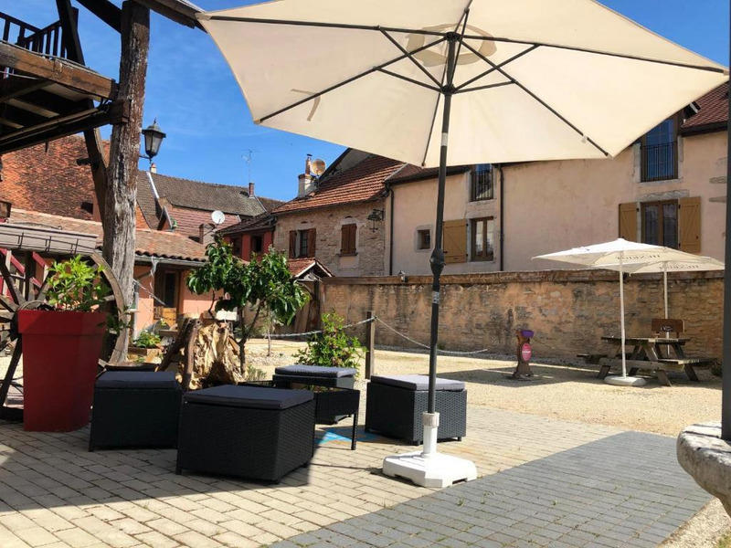 Immeuble - 1 485 m² - 28 pièces