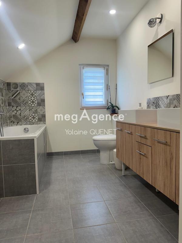 Maison - 180 m² - 5 pièces