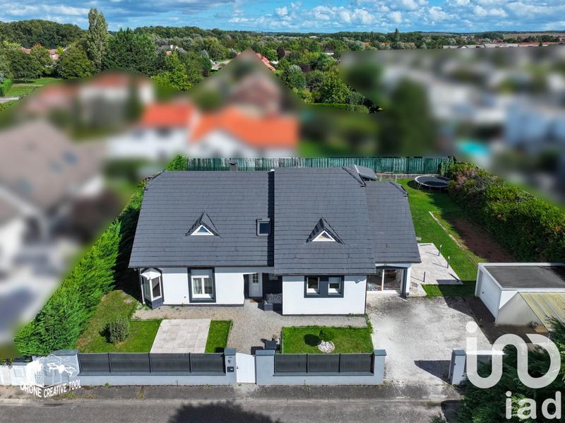 Maison - 230 m² - 7 pièces