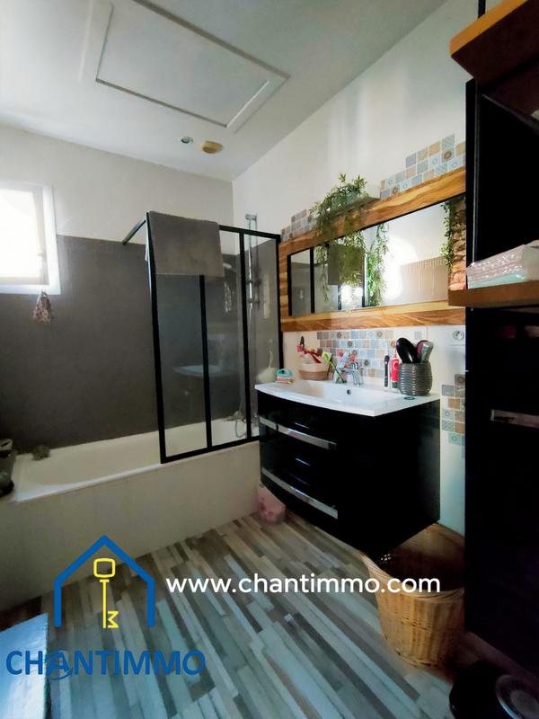 Maison - 96 m² - 4 pièces