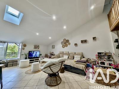 Appartement - 92 m² - 3 pièces