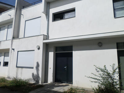 Maison - 196 m² - 6 pièces