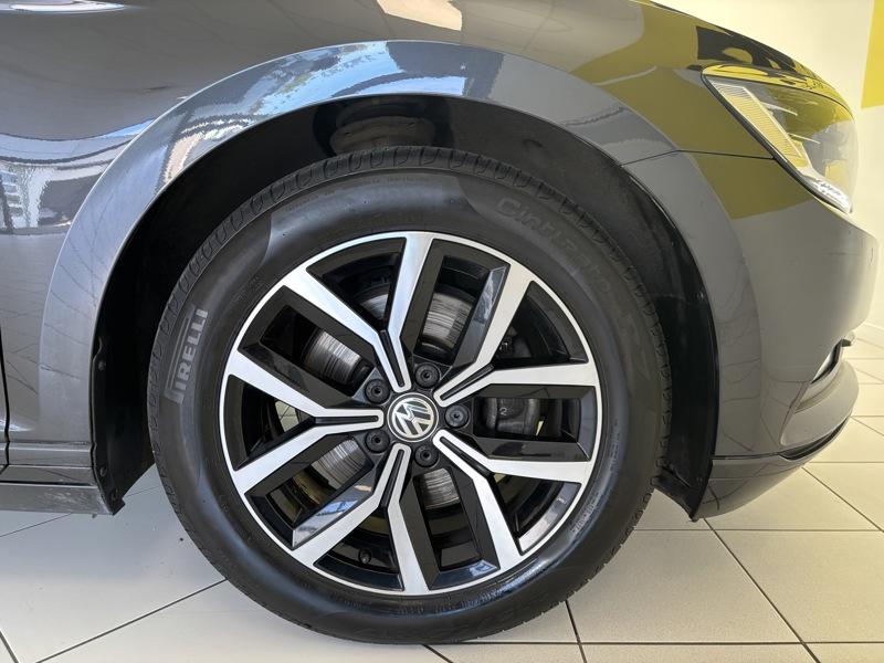 Volkswagen Passat Berline Comfortline 1.5 150 Dsg7 Leds Gps Caméra Carplay a