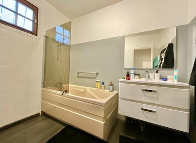 Maison traditionnelle - 85 m² - 6 pièces