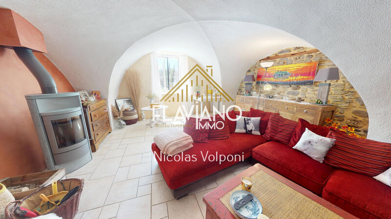 Maison - 315 m² - 10 pièces