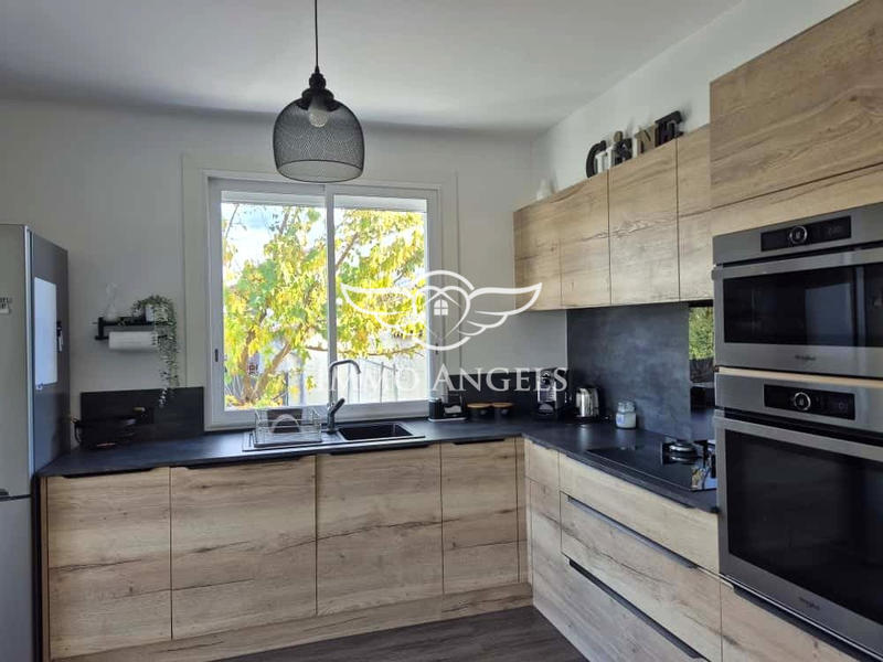 Maison - 90 m² - 3 pièces