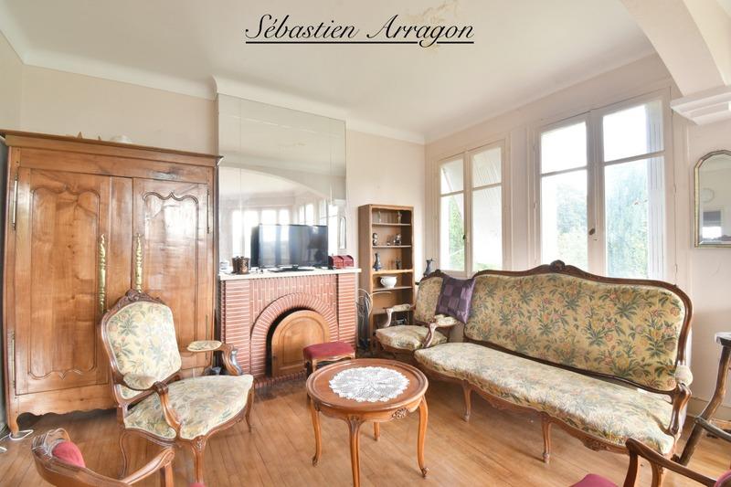 Maison - 229 m² - 8 pièces