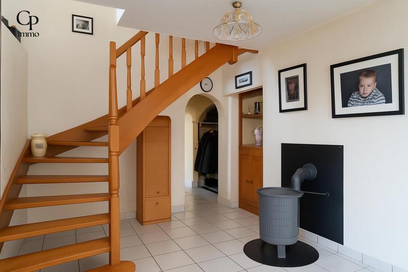 Maison traditionnelle - 170 m² - 6 pièces