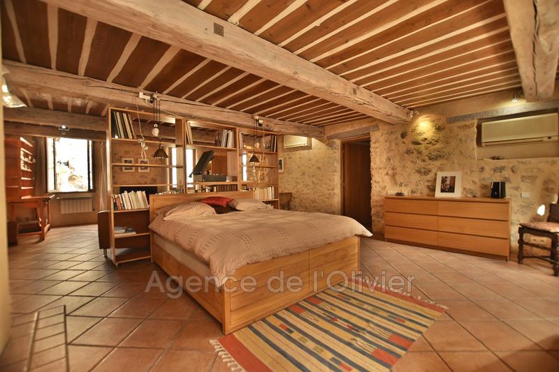 Maison - 210 m² - 6 pièces