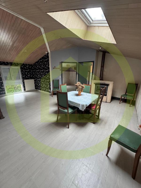 Maison - 310 m² - 17 pièces