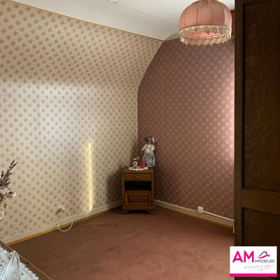 Maison - 99 m² - 5 pièces