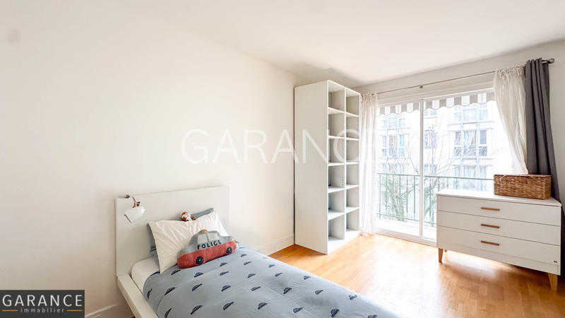 Appartement - 75 m² - 4 pièces
