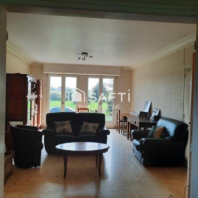 Maison - 140 m² - 8 pièces