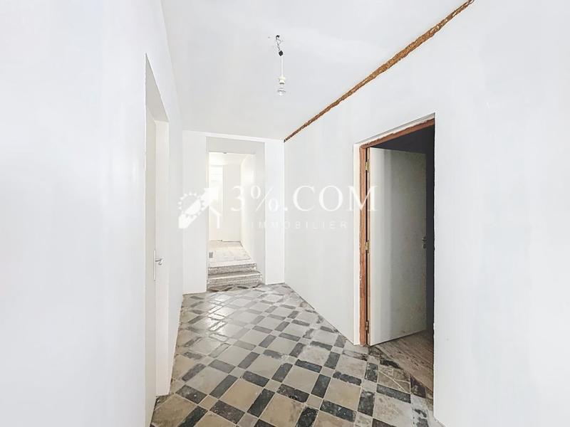 Maison - 232 m² - 8 pièces