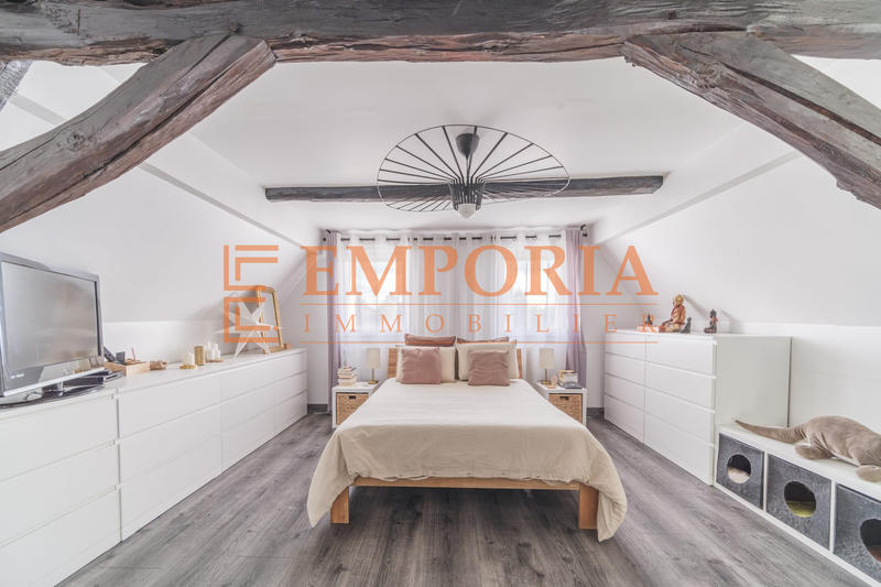 Maison - 91 m² - 6 pièces