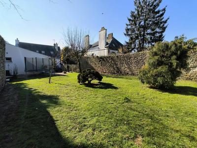 Maison - 192 m² - 7 pièces