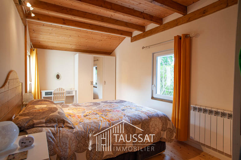 Maison - 137 m² - 5 pièces