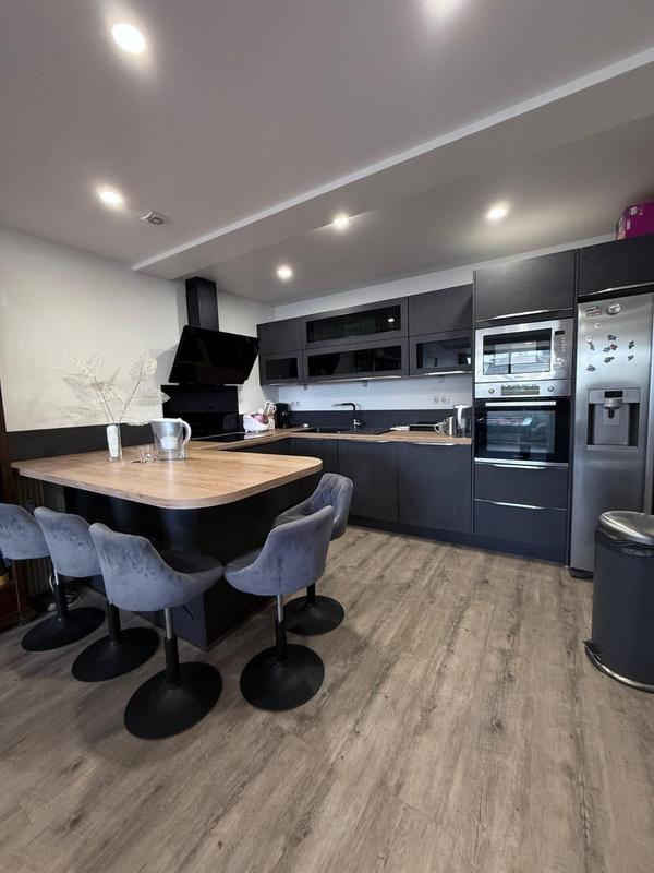 Appartement - 92 m² - 4 pièces