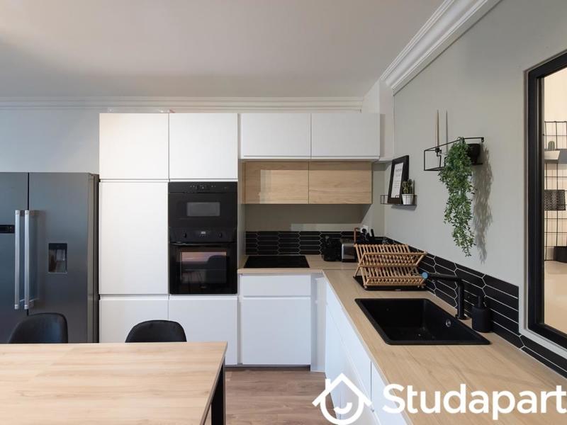 Chambre - 10 m² - 1 pièce