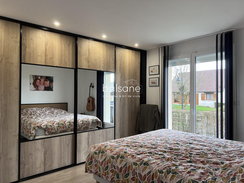 Maison - 185 m² - 9 pièces