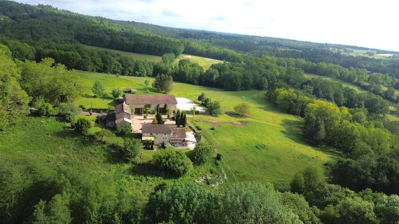 Propriété - 390 m² - 12 pièces