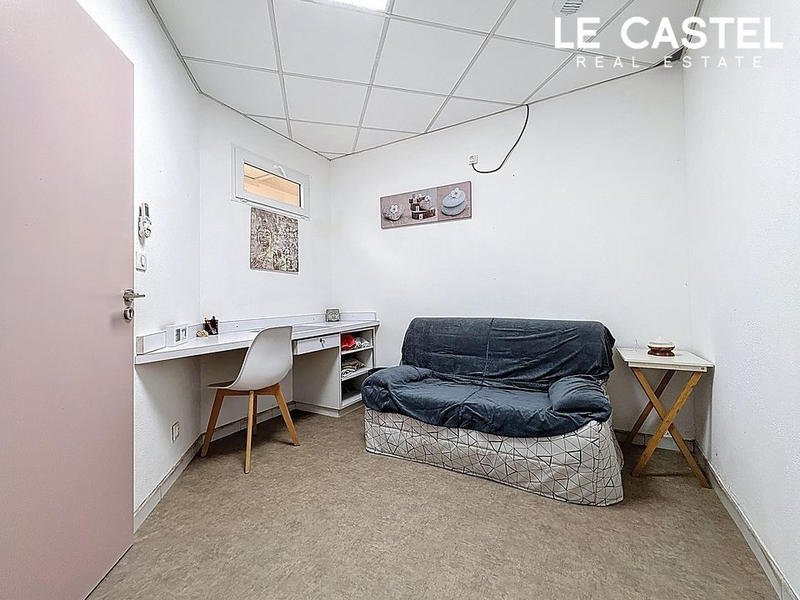 Local commercial - 86 m² - 4 pièces