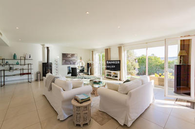 Maison - 135 m² - 4 pièces