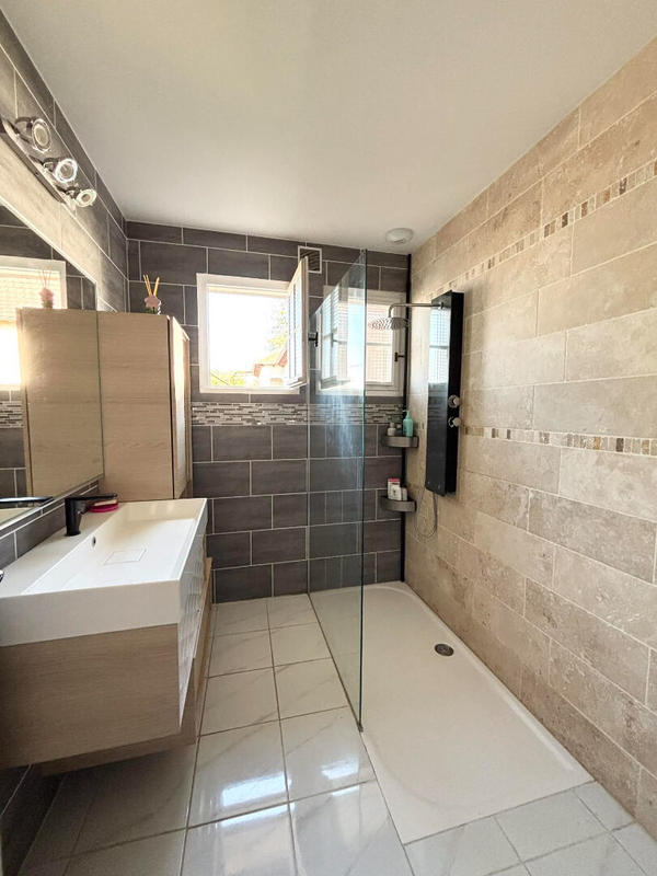 Maison - 120 m² - 6 pièces