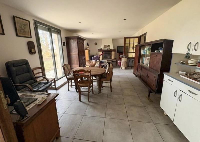 Maison traditionnelle - 164 m² - 6 pièces