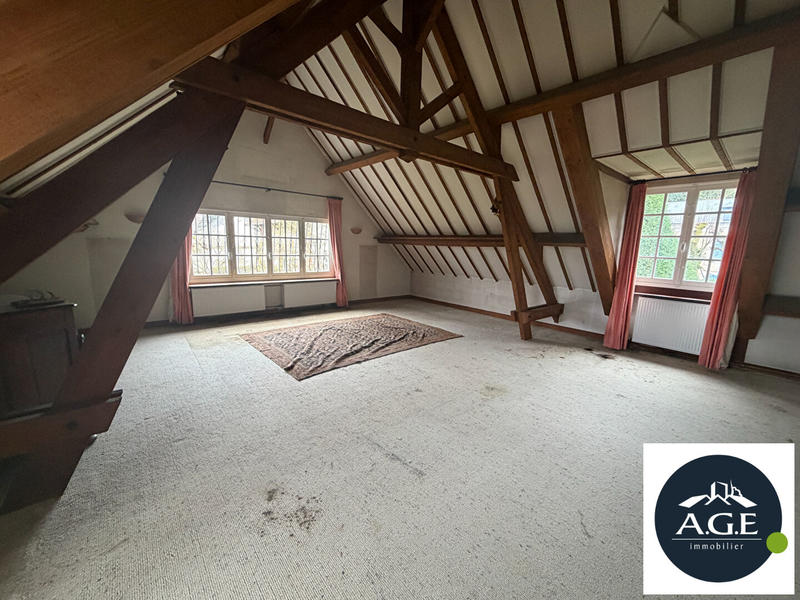 Demeure - 406 m² - 18 pièces