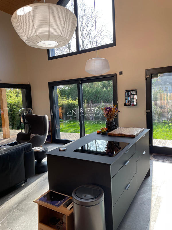 Maison - 135 m² - 5 pièces