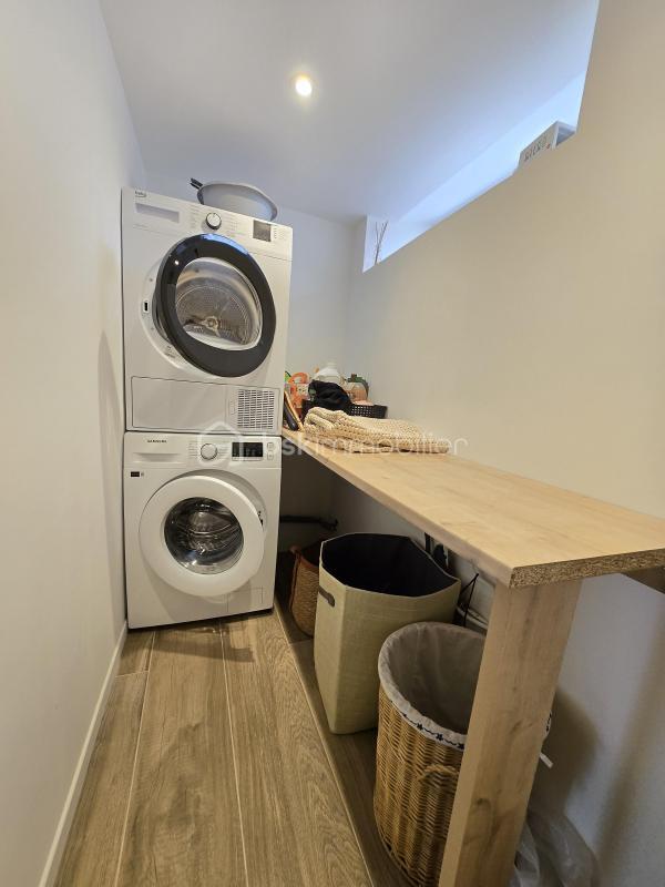 Maison - 95 m² - 5 pièces