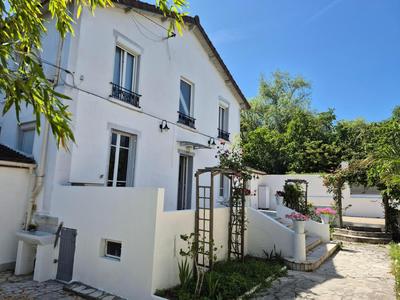 Maison - 86 m² - 5 pièces