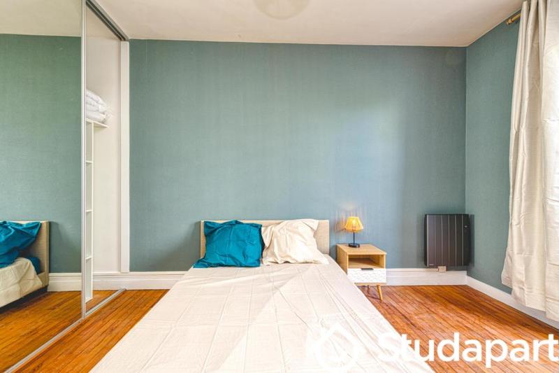 Chambre - 11 m² - 1 pièce